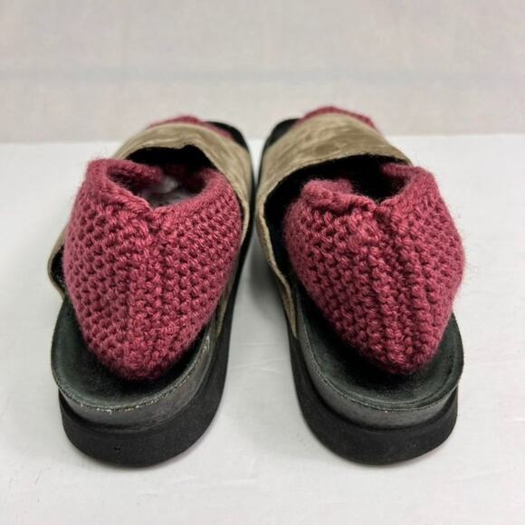 ROOTS Suede Sandals Women's US 9 EU 39 Brown Strap Slip-On - Picture 11 of 15